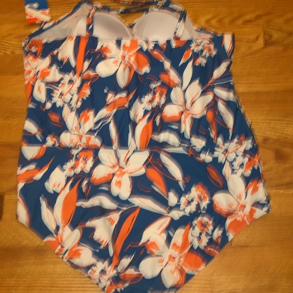 Sun & Sea Floral One Piece - Picture 5 of 7